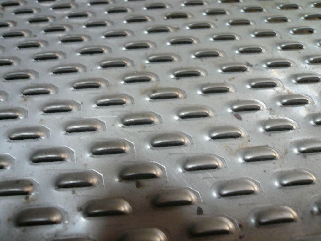 304不锈钢冲孔板|塑料板冲孔机